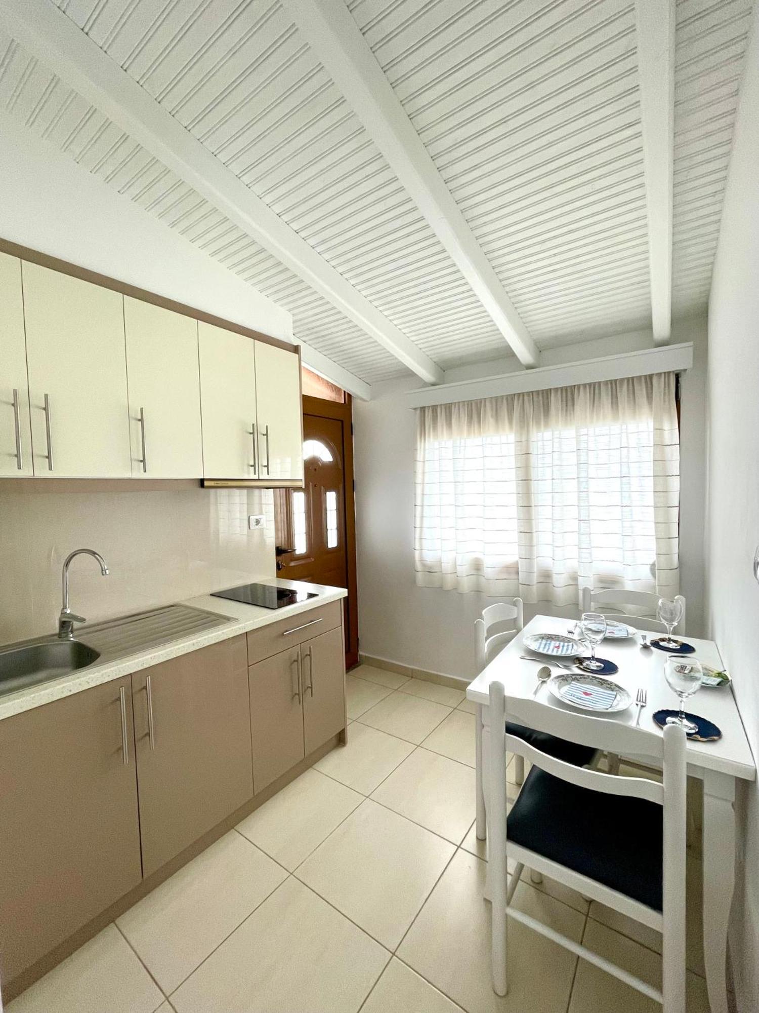 Ksamil Sea&Lake View Escape Kültér fotó